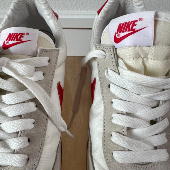 Nike Daybreak Sneakers Summit White & University Red Size 6.5 Retro Streetwear - Picture 9 of 16